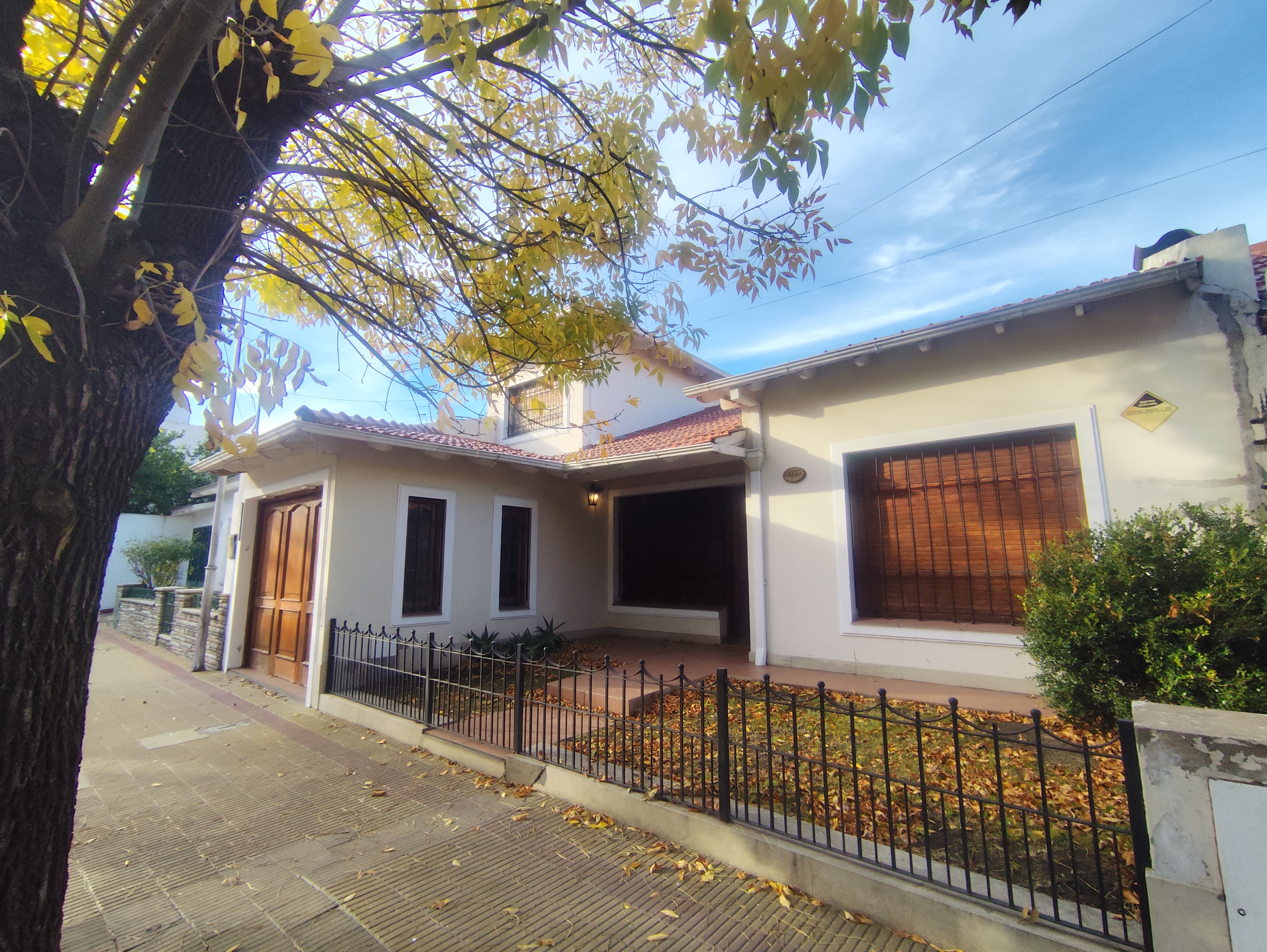 Casa venta 14 de julio al 1400